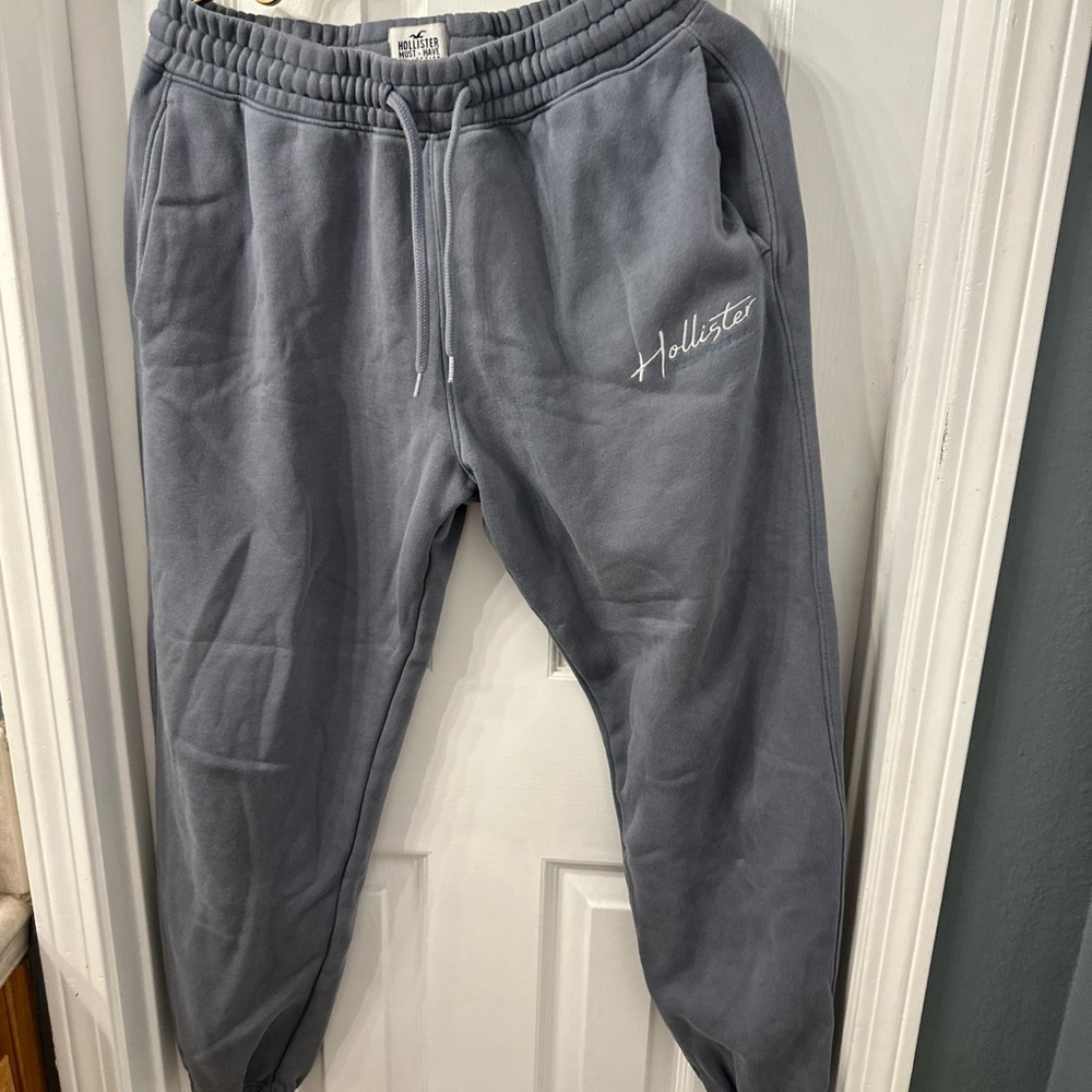 Hollister California Gray Sweatpants. Athleisure, cozy girl, sporty